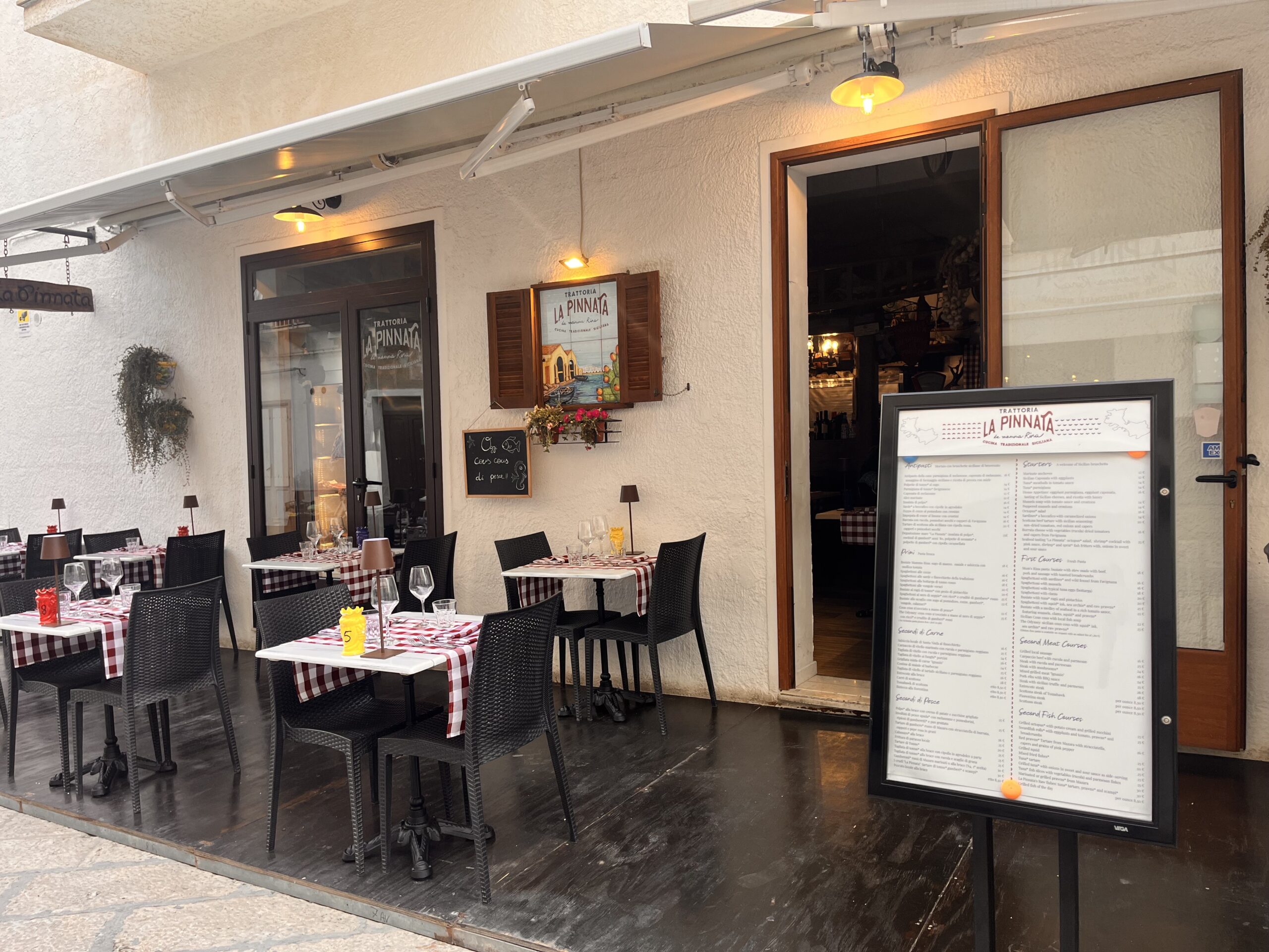 Scopri la cucina tipica alla Trattoria La Pinnata a Favignana